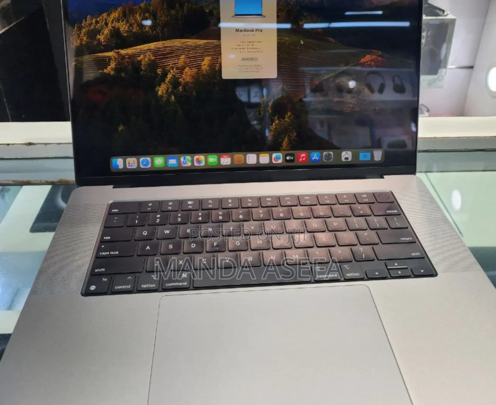 New Laptop Apple MacBook Pro M1 16GB Apple M1 SSD 1T