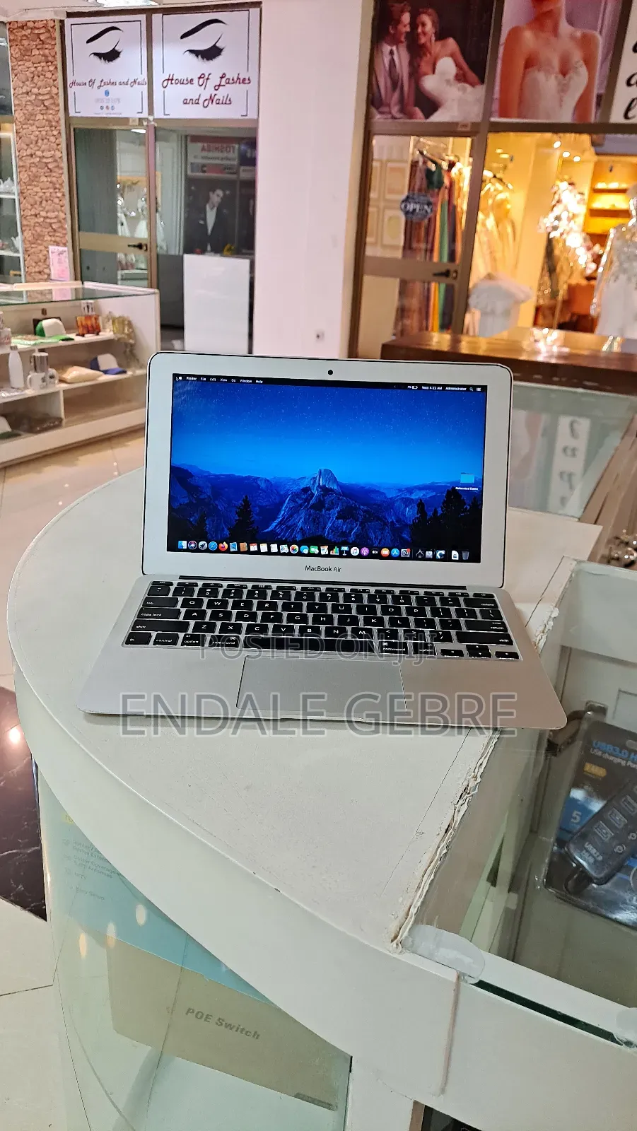 New Laptop Apple MacBook Air 2015 4GB Intel Core I5 SSD 128GB