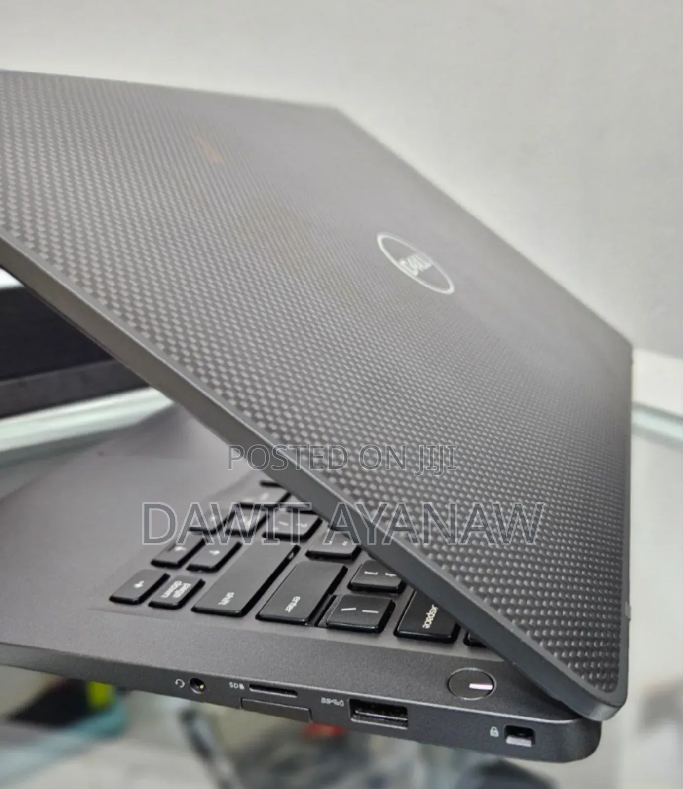 New Laptop Dell Latitude 7400 8GB Intel Core I5 SSD 256GB