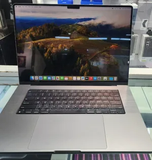 New Laptop Apple MacBook Pro 2023 M2 Max 16-Inch 16GB Apple M1 SSD 1T