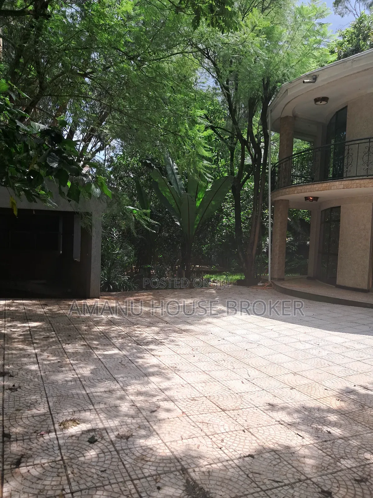 8bdrm House in Addis Abeba, Nifas Silk-Lafto for rent