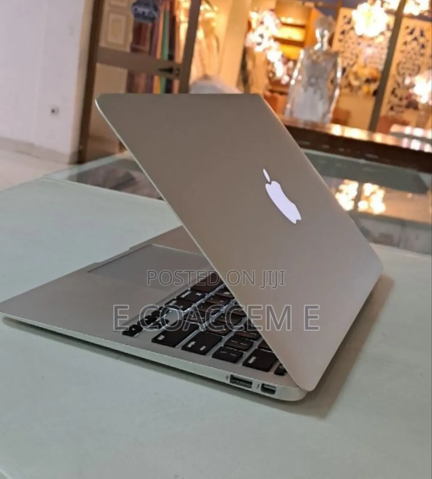 New Laptop Apple MacBook 4GB Intel Core I5 SSD 128GB
