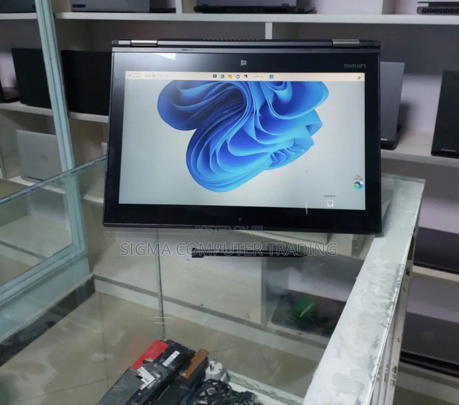 New Laptop Lenovo ThinkPad Yoga 8GB Intel Core I5 SSD 512GB