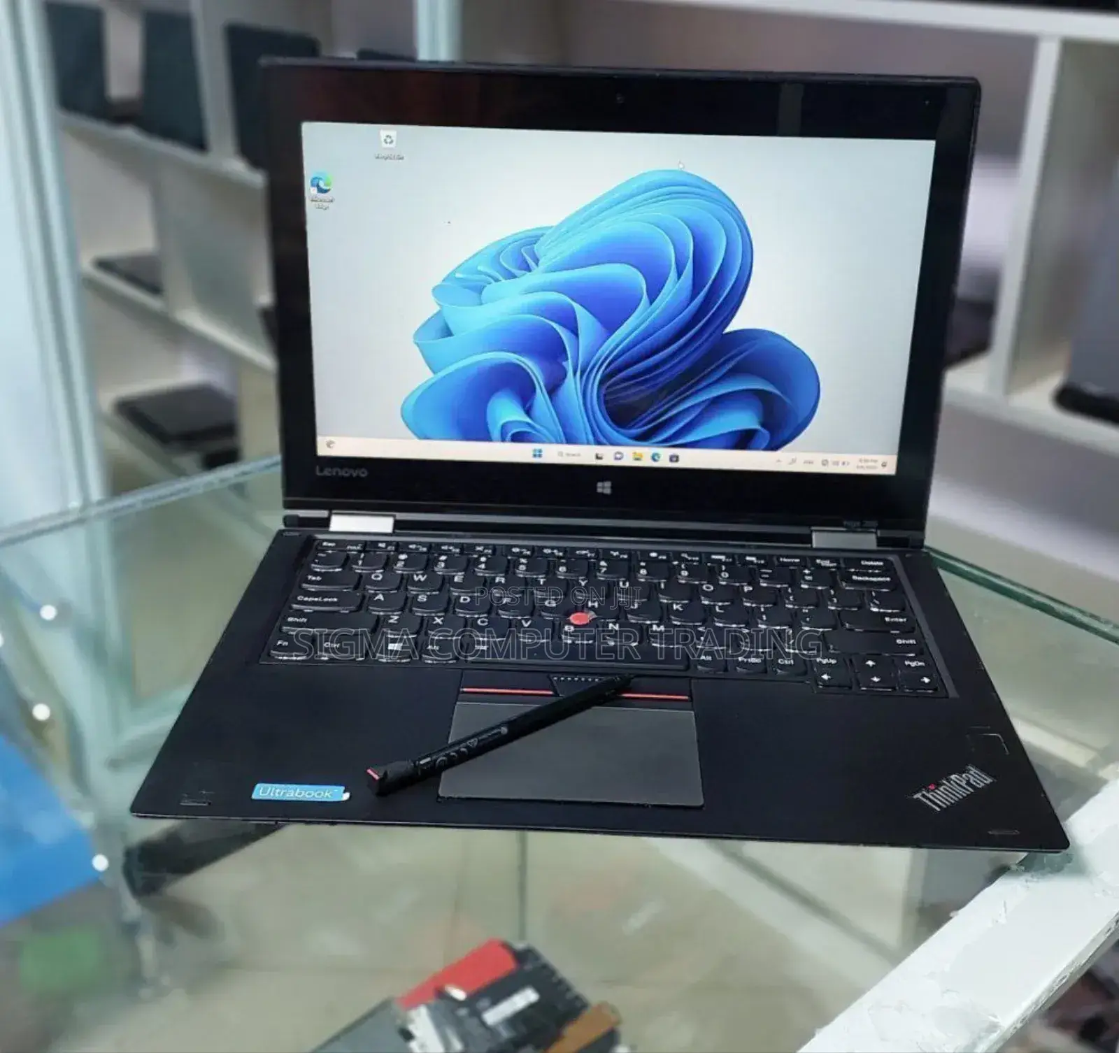 New Laptop Lenovo ThinkPad Yoga 8GB Intel Core I5 SSD 512GB