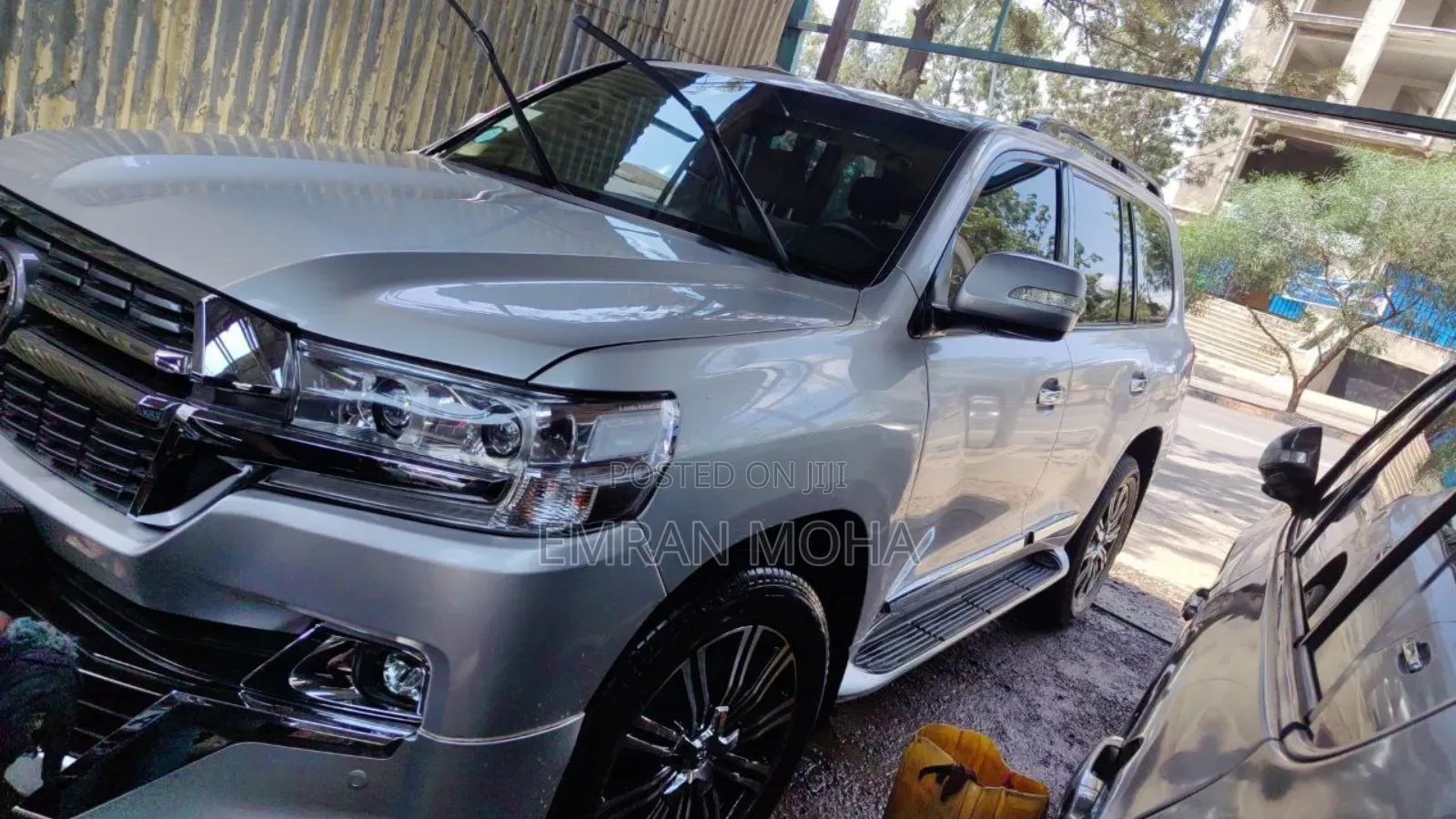 Toyota Land Cruiser 2012