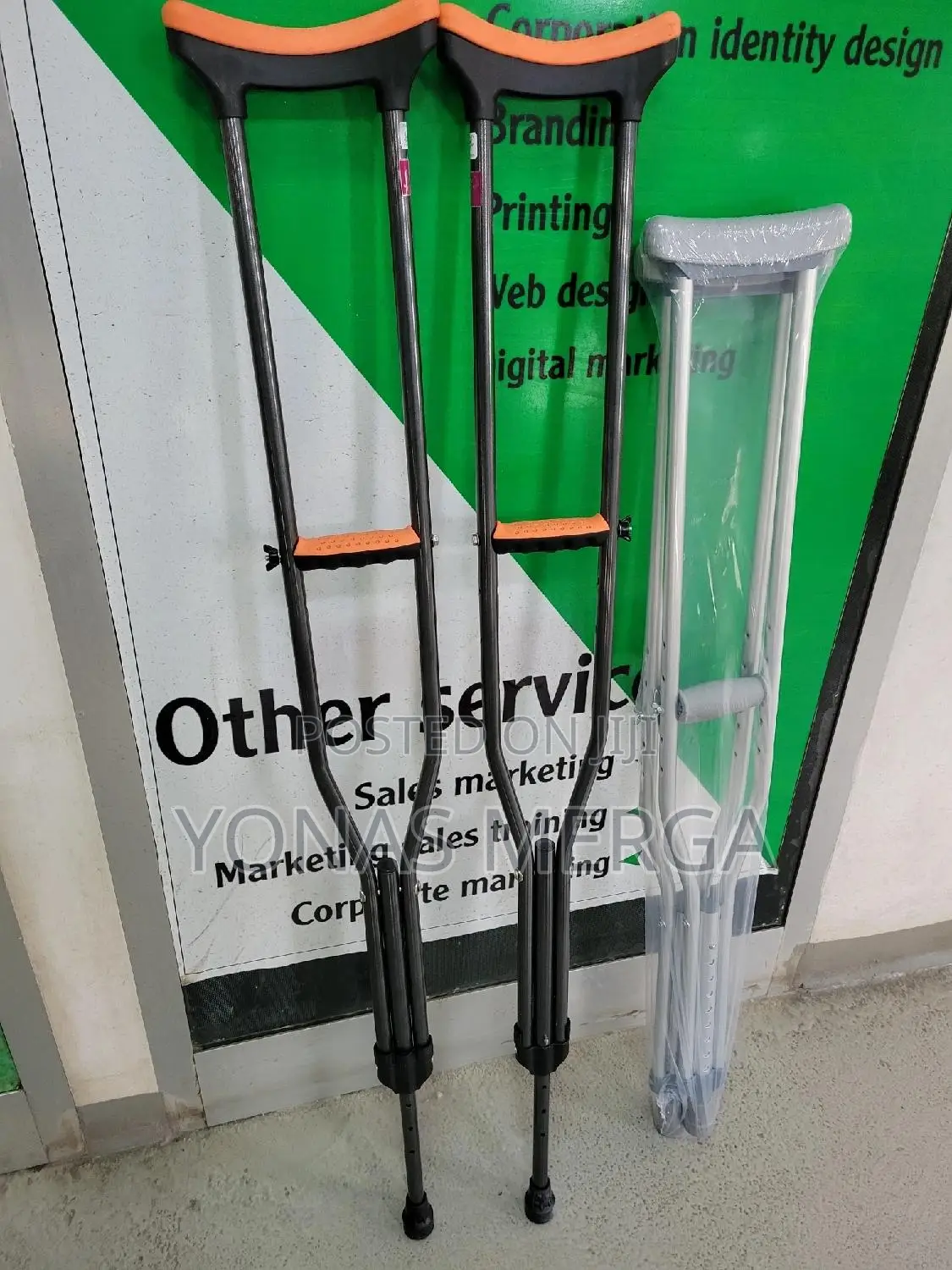 New Crutches /Relieve Pressure, Patients Can Use Comfortably