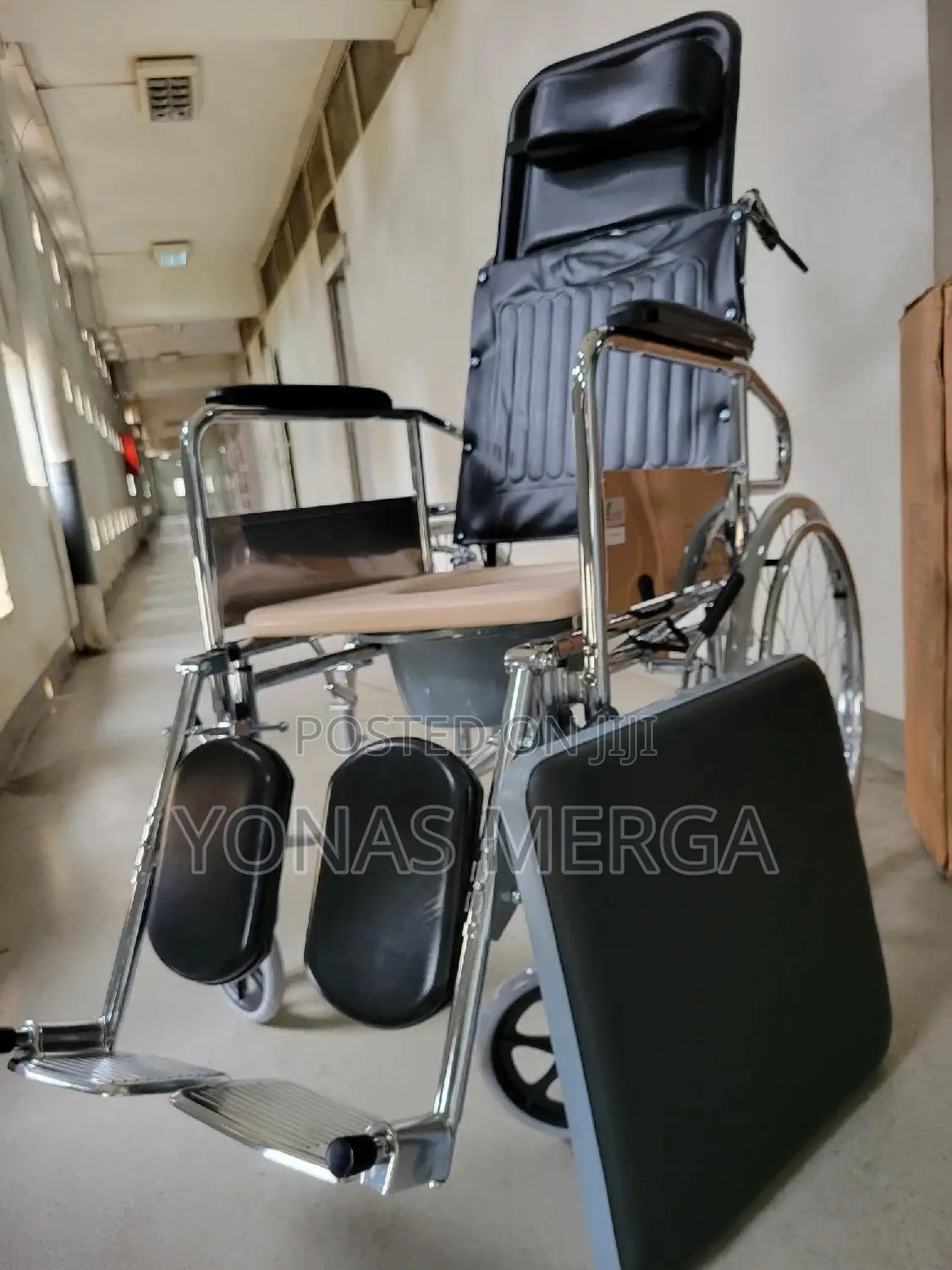 Toilet Wheelchair +Maximum Comfort Stability for the User