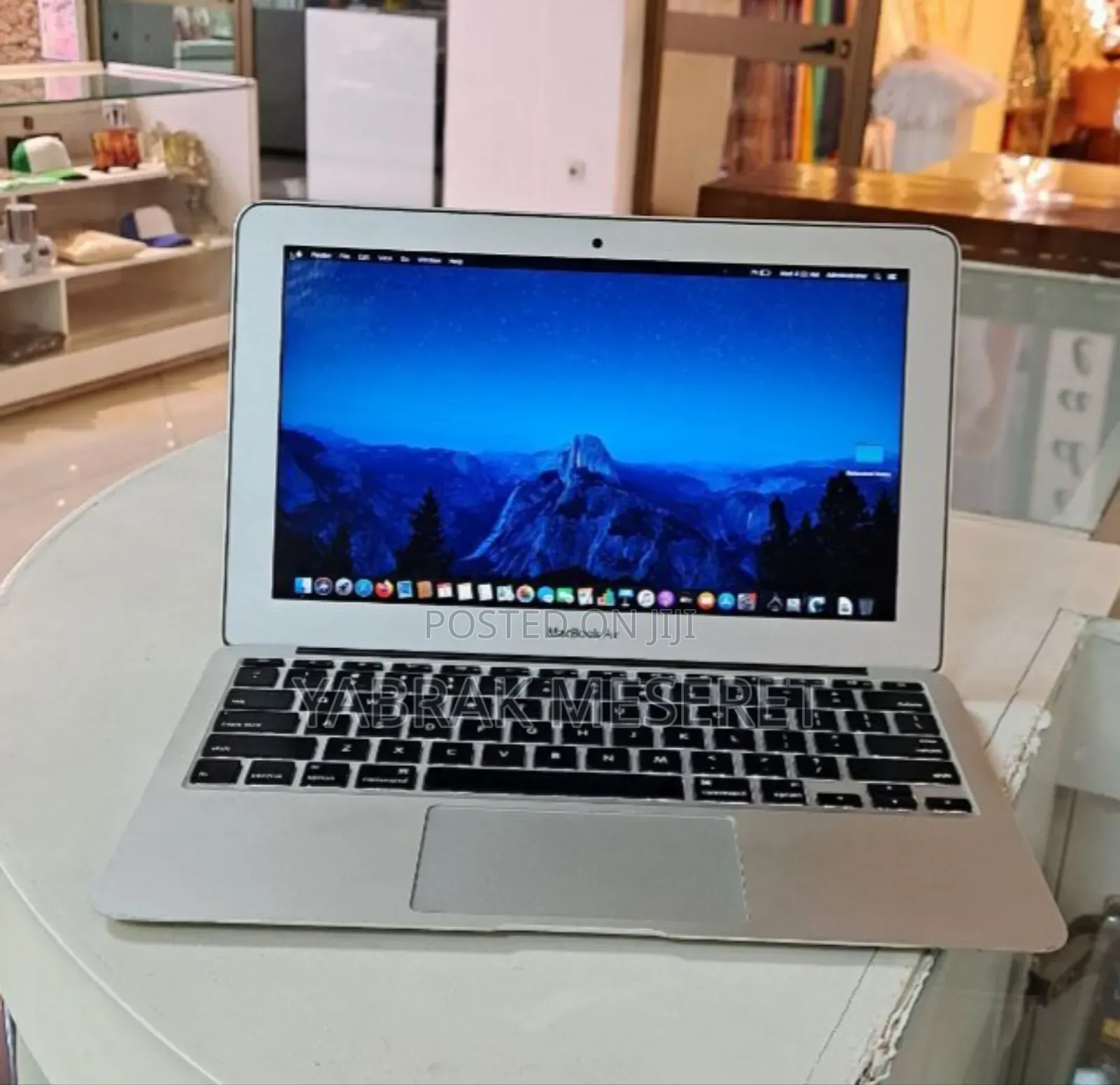 New Laptop Apple MacBook Air 2015 6GB Intel Core I5 SSD 128GB
