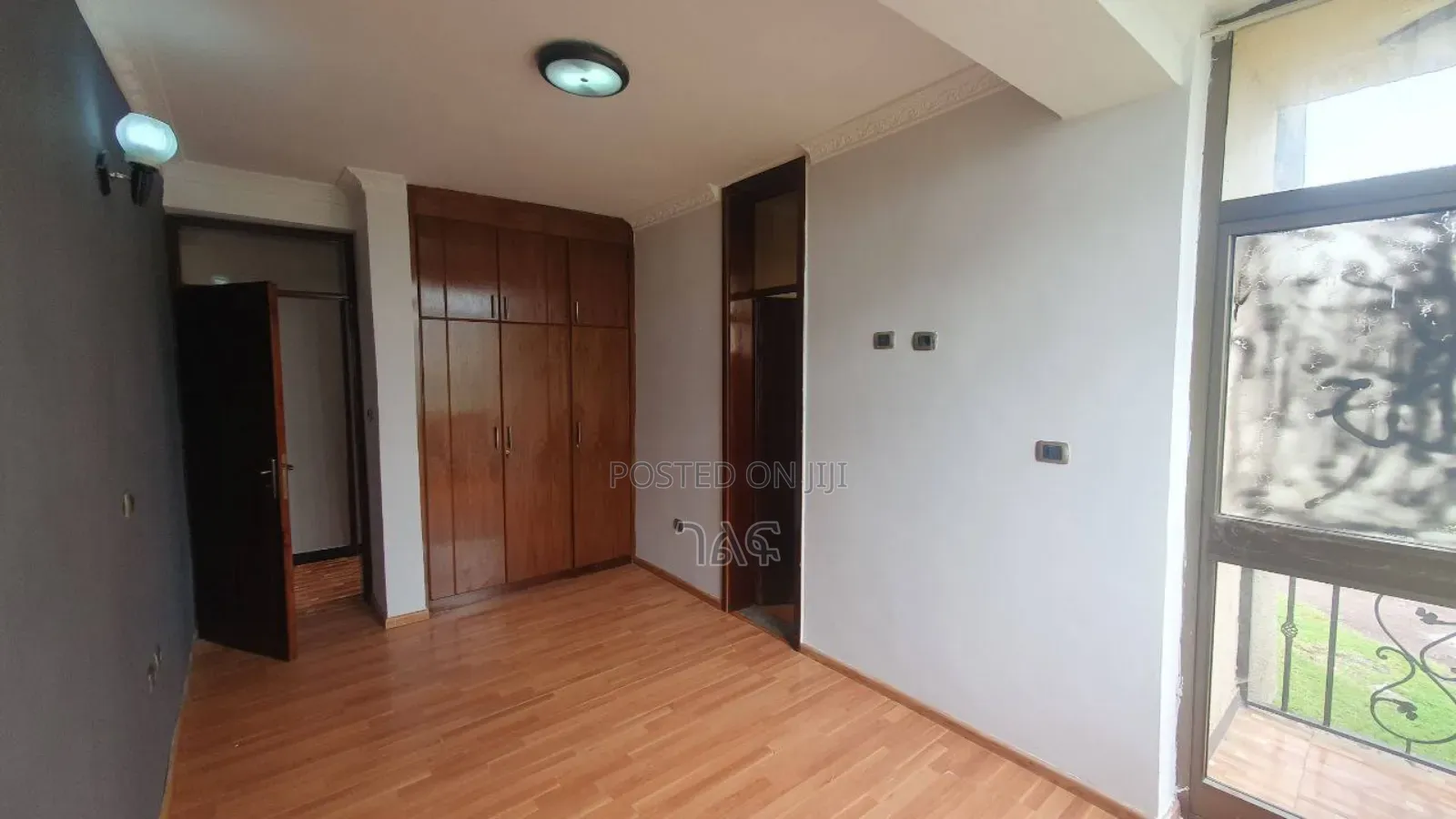 3bdrm Apartment in የግል, Bole for sale