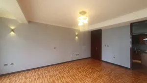 3bdrm Apartment in የግል, Bole for sale