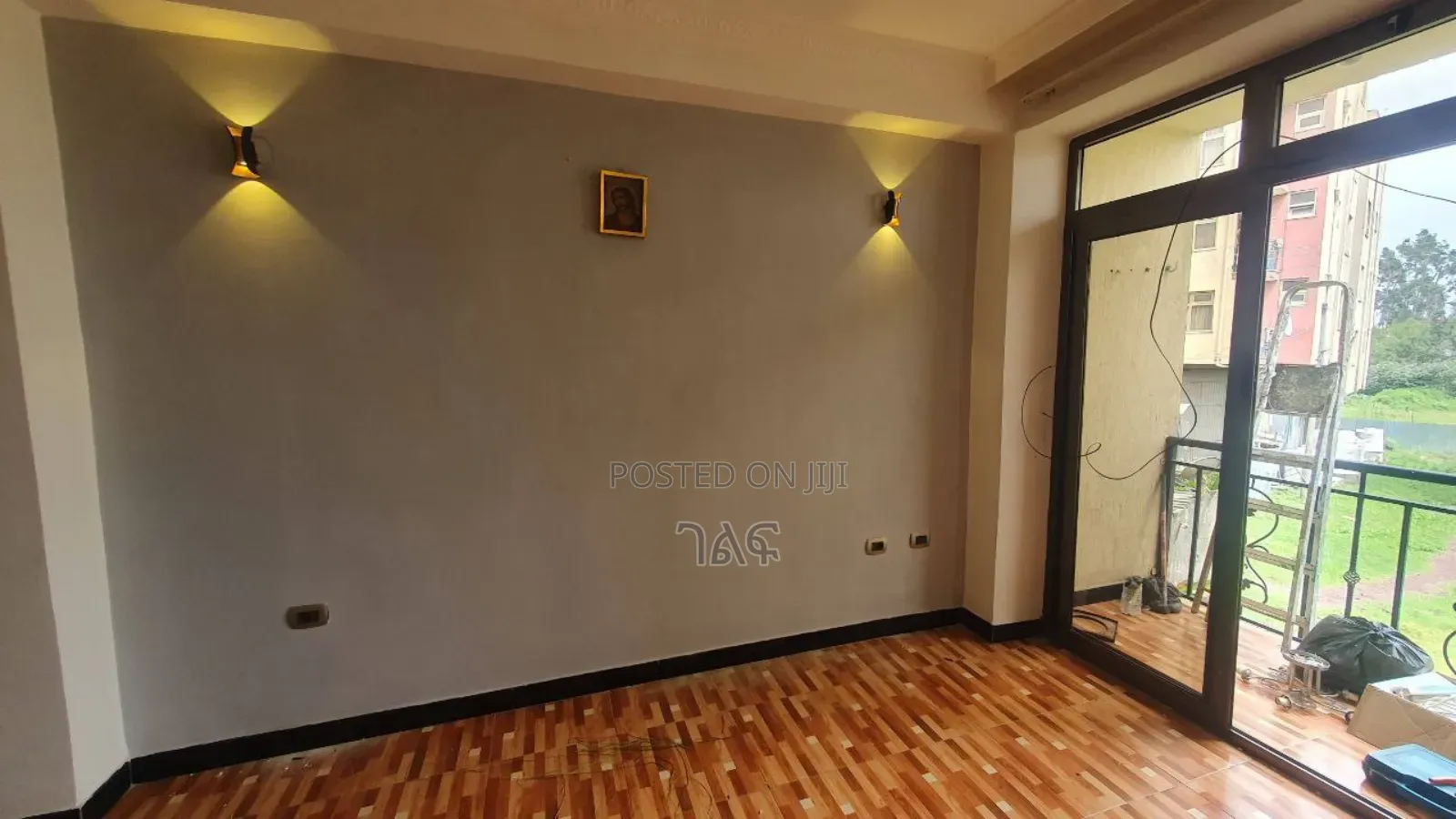 3bdrm Apartment in የግል, Bole for sale
