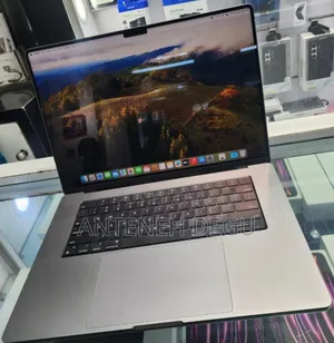 Photo - New Laptop Apple MacBook Pro 2021 M1 32GB Apple M1 Max SSD 1T