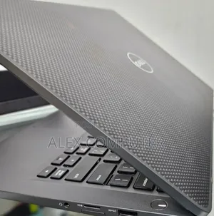 New Laptop Dell Latitude 7400 8GB Intel Core I5 SSD 256GB