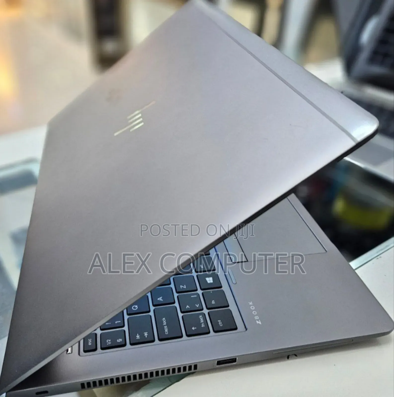 New Laptop HP ZBook Studio 16GB Intel Core I7 SSD 512GB
