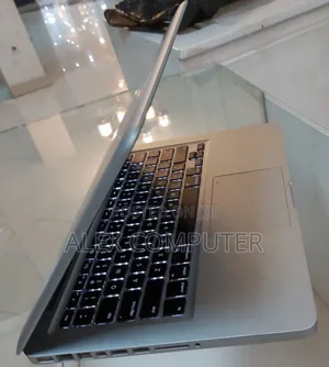 New Laptop Apple MacBook Pro 2012 4GB Intel Core I5 SSD 128GB