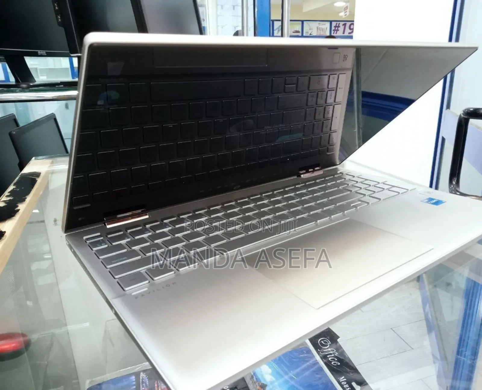 New Laptop HP Envy X360 8GB Intel Core I5 SSD 512GB