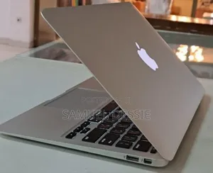 New Laptop Apple MacBook Air 2015 4GB Intel Core I5 SSD 128GB