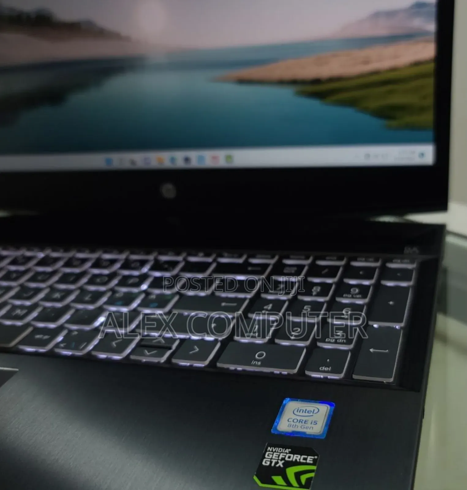 New Laptop HP Pavilion 15 8GB Intel Core I5 HDD+SSD 1T