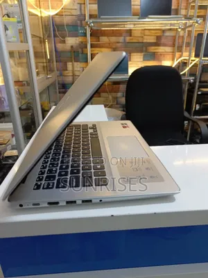 New Laptop Dell Inspiron 15 16GB AMD Ryzen 3 SSD 512GB