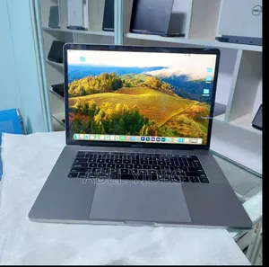 New Laptop Apple MacBook Pro 2019 32GB Intel Core I9 SSD 512GB