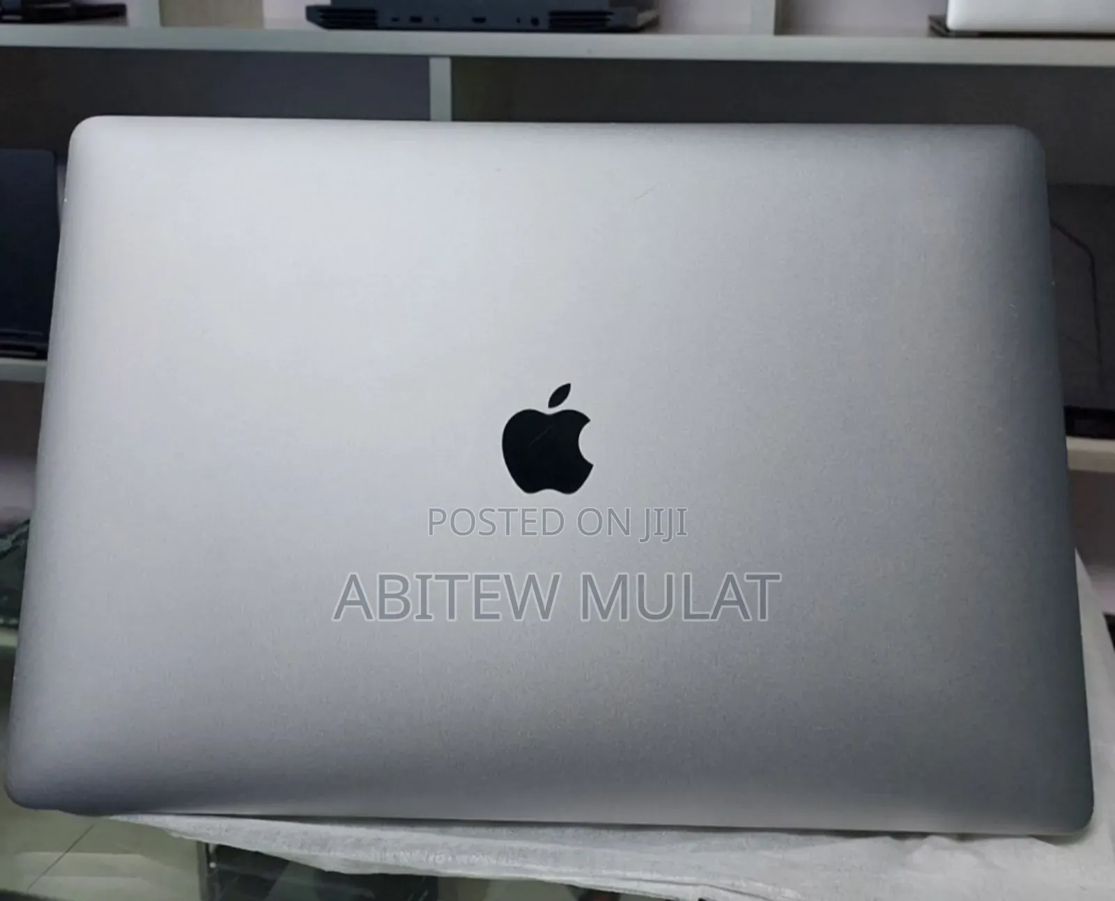 New Laptop Apple MacBook Pro 2019 32GB Intel Core I9 SSD 512GB