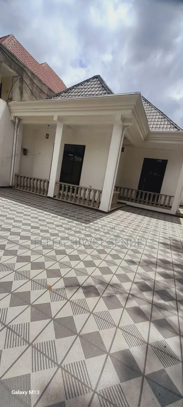 Furnished 5bdrm Villa in አአ, Bole for sale