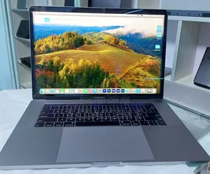 New Laptop Apple MacBook 32GB Intel Core I9 SSD 512GB