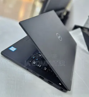 New Laptop Dell Latitude 5310 8GB Intel Core I7 SSD 256GB