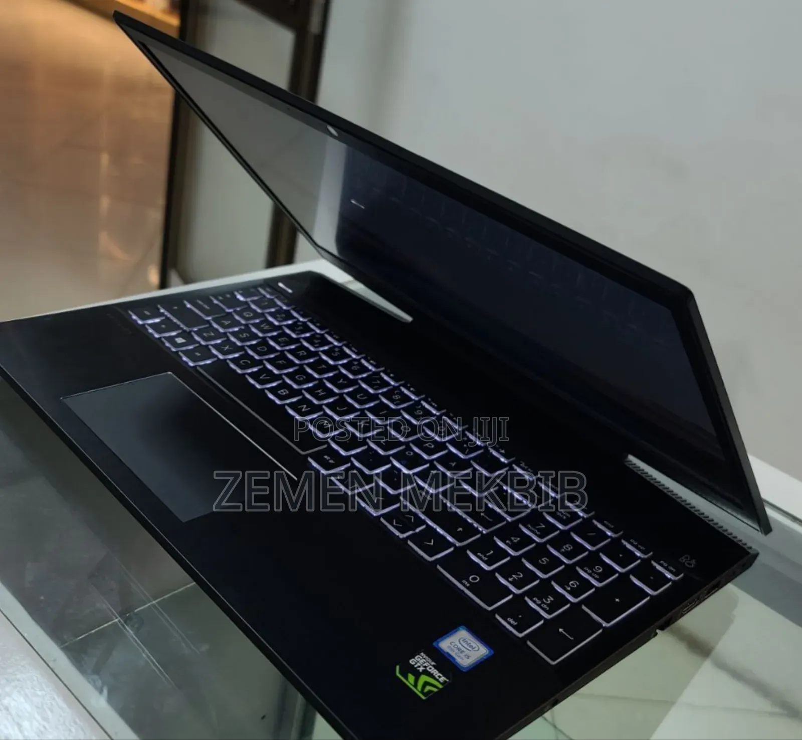 New Laptop HP Pavilion 15 8GB Intel Core I5 HDD 1T