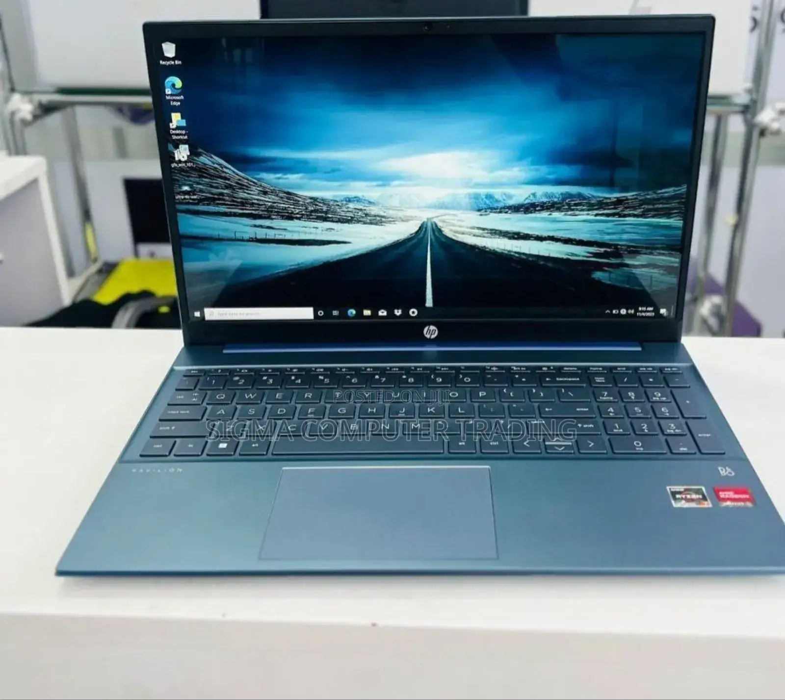 New Laptop HP Pavilion 15 8GB AMD Ryzen 7 SSD 512GB