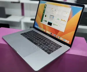 New Laptop Apple MacBook Pro 2017 4GB Intel Core I7 SSD 512GB