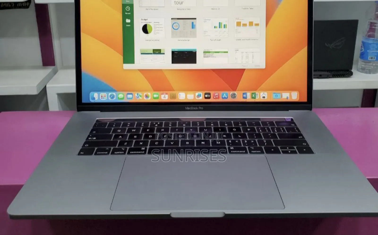 New Laptop Apple MacBook Pro 2017 4GB Intel Core I7 SSD 512GB