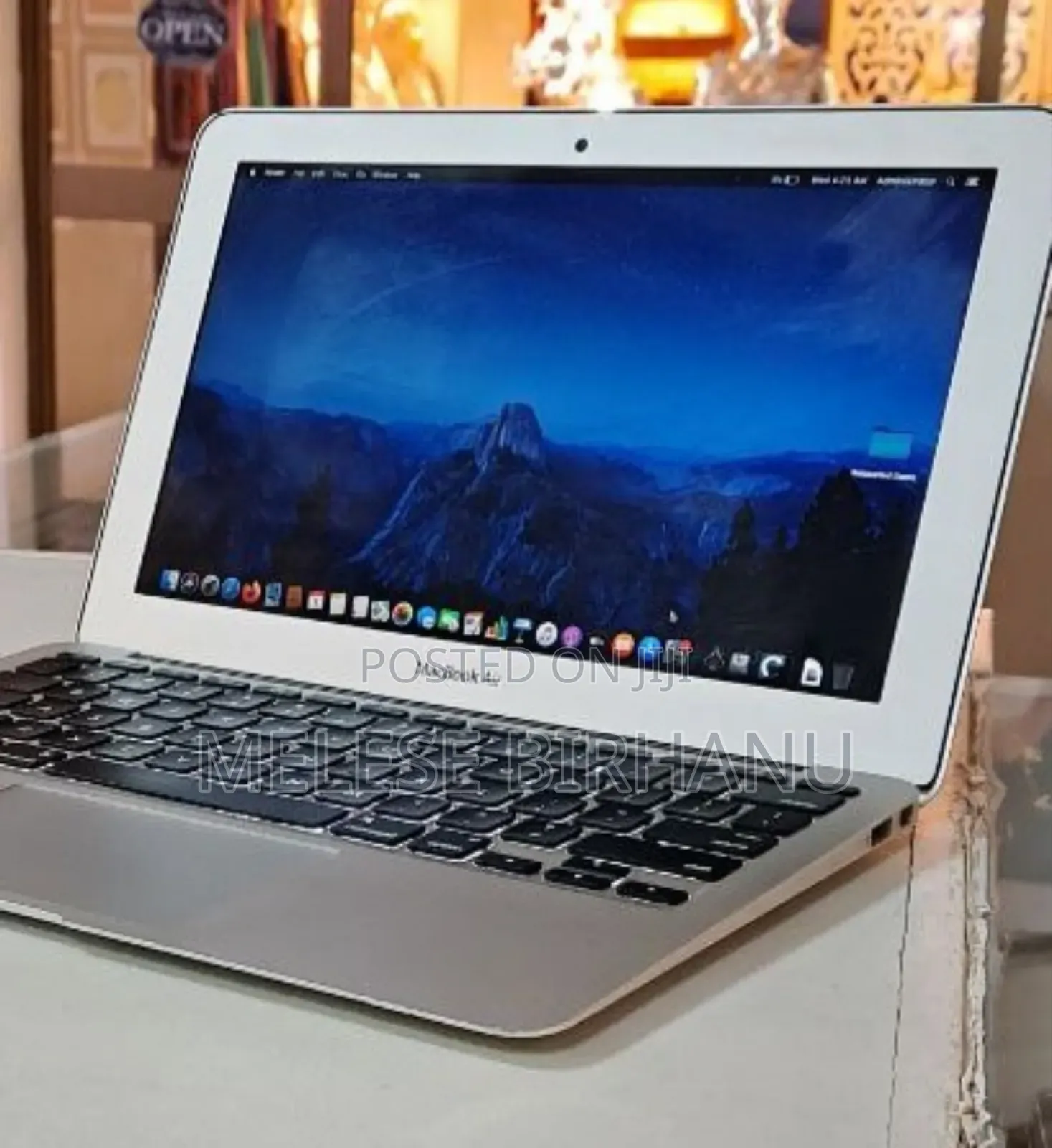 New Laptop Apple MacBook Air 2015 8GB Intel Core I5 SSD 128GB