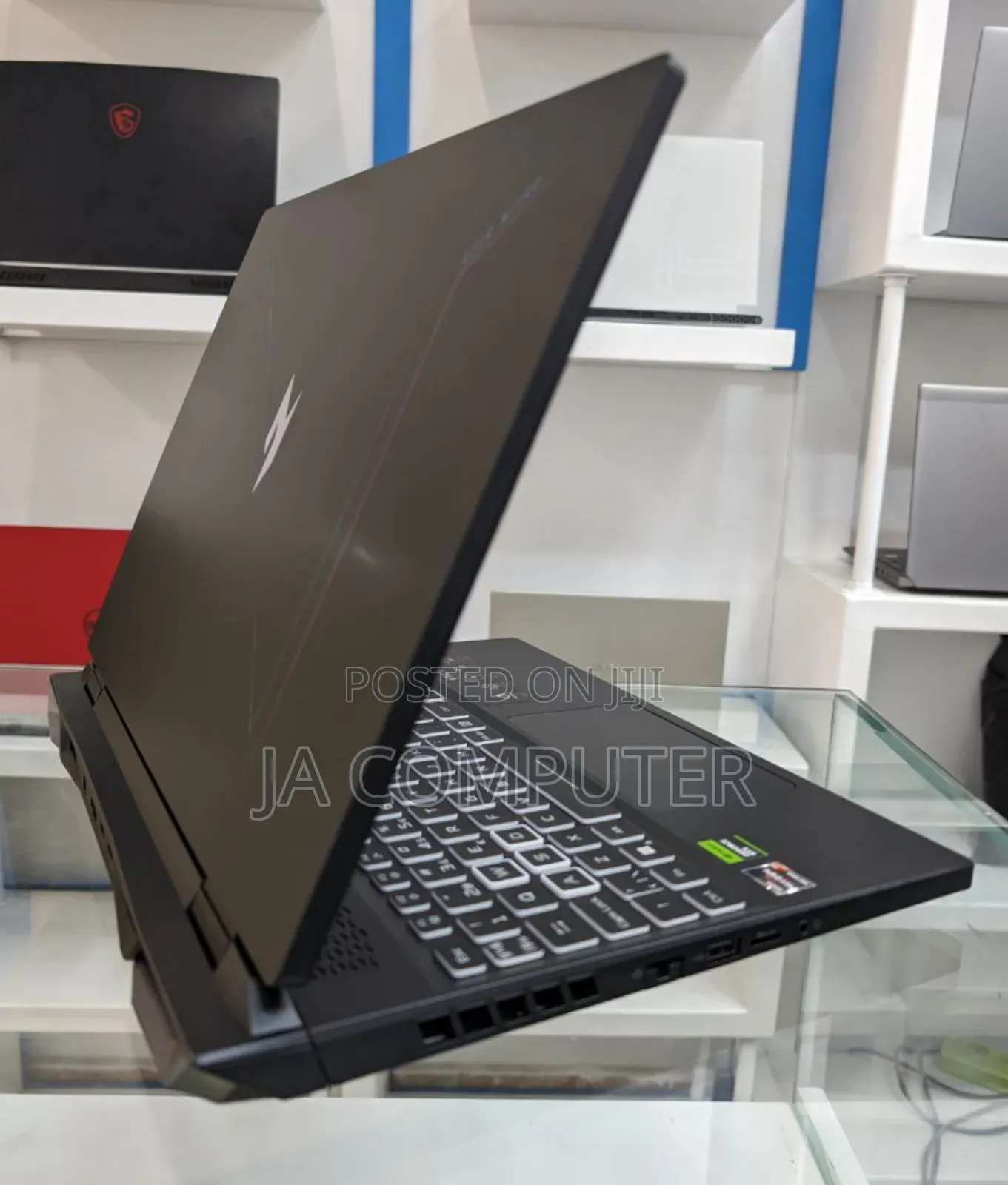 New Laptop Acer Nitro 17 16GB AMD Ryzen 7 SSD 1T