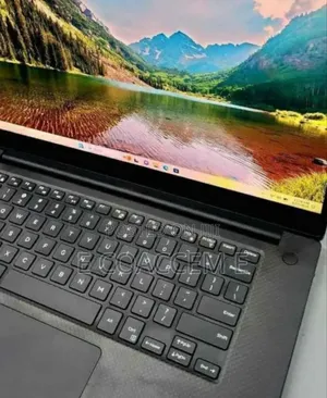 New Laptop Dell 32GB Intel Core I7 SSD 1T