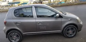 Toyota Vitz 2005 Beige