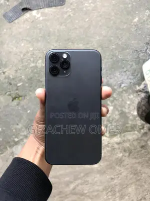 Photo - Apple iPhone 11 Pro 256 GB Gray