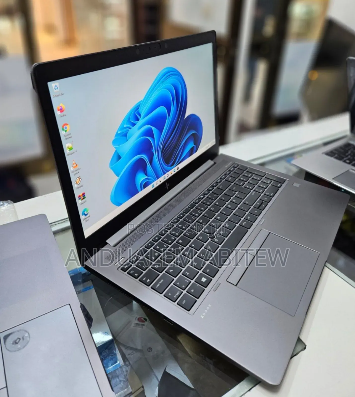 New Laptop HP ZBook 15u 16GB Intel Core I7 SSD 512GB