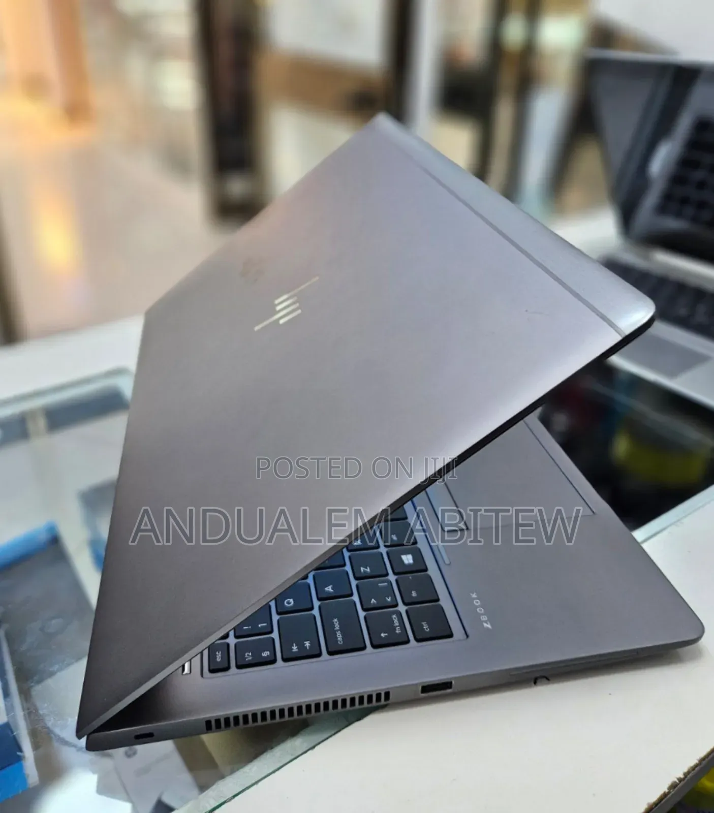 New Laptop HP ZBook 15u 16GB Intel Core I7 SSD 512GB