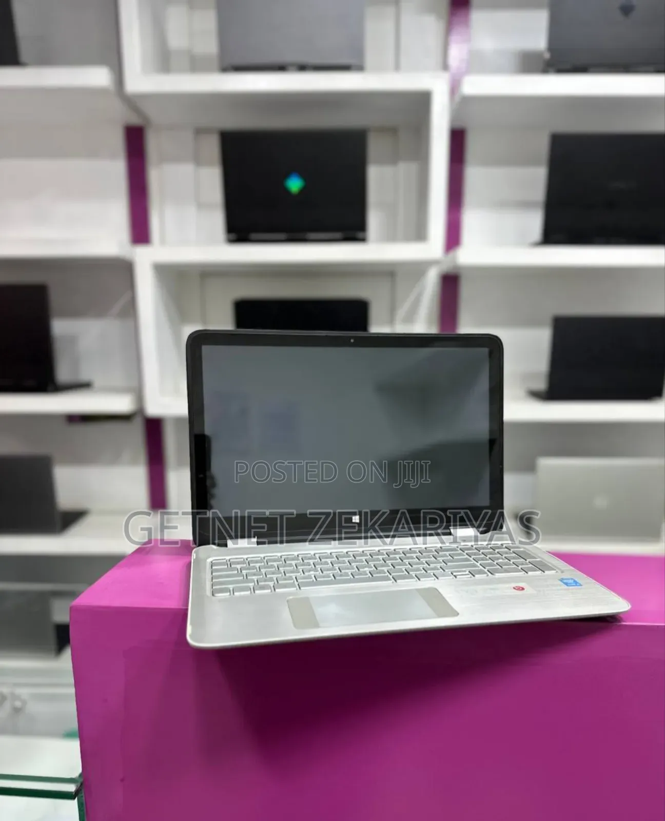 New Laptop HP Envy X360 8GB Intel Core I7 HDD 1T