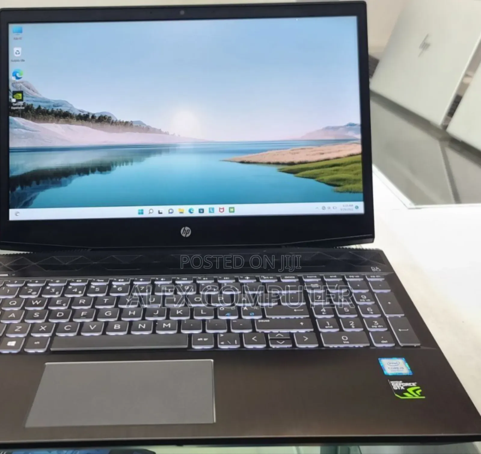 New Laptop HP Pavilion 15 8GB Intel Core I5 HDD+SSD 256GB