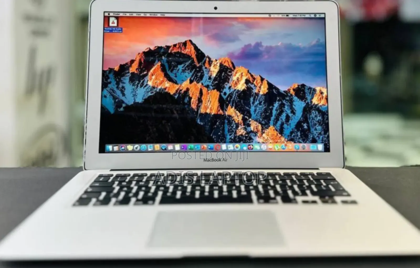 New Laptop Apple MacBook Air 2017 8GB Intel Core I5 SSD 128GB