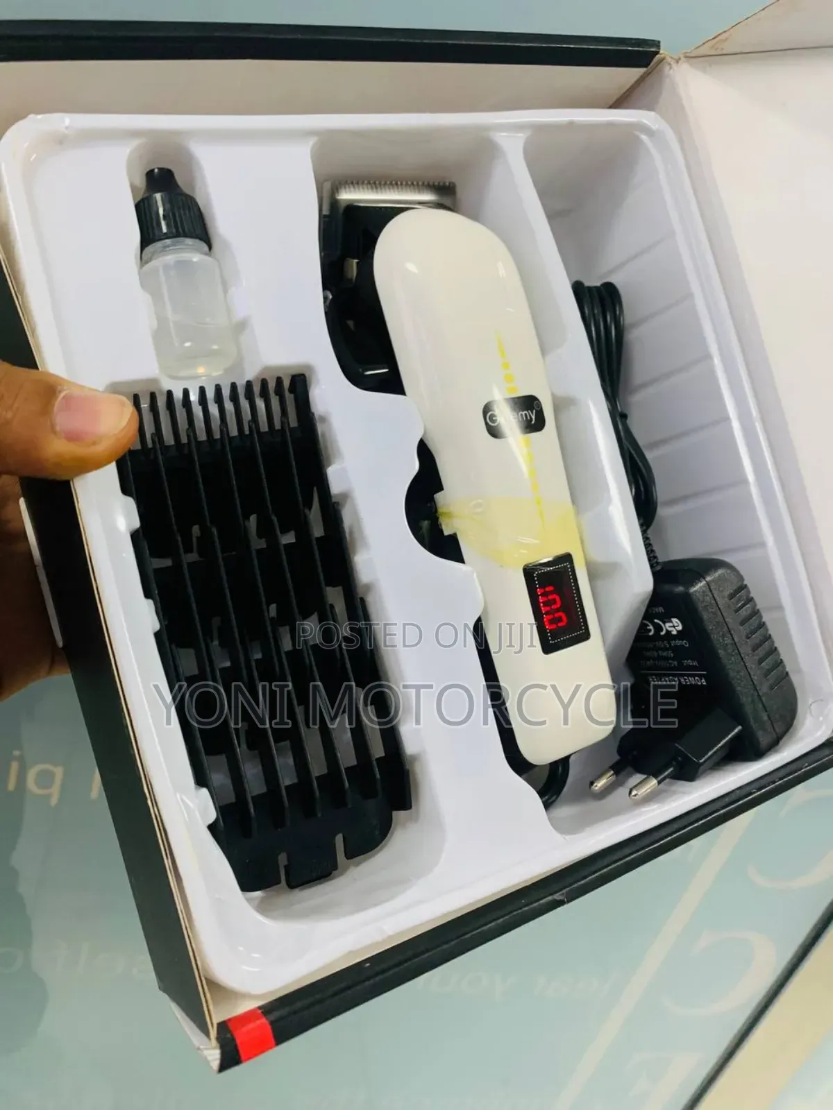 አንዴ ቻርጅ ተደርጎ ለ 4ሰአት የሚቆይ