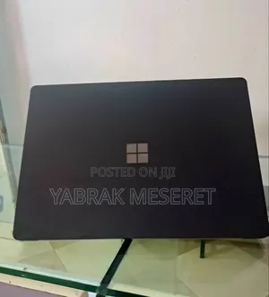 New Laptop Microsoft Surface 16GB Intel Core I7 SSD 256GB