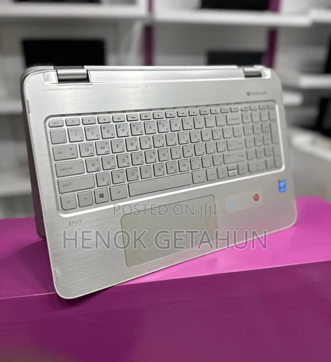 New Laptop HP Envy X360 8GB Intel Core I5 HDD 1T