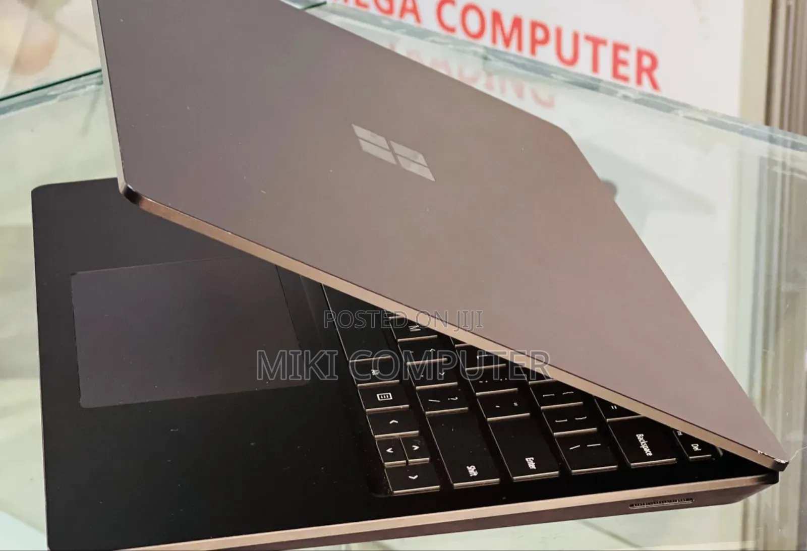 New Laptop Microsoft Surface 16GB Intel Core I7 SSD 256GB