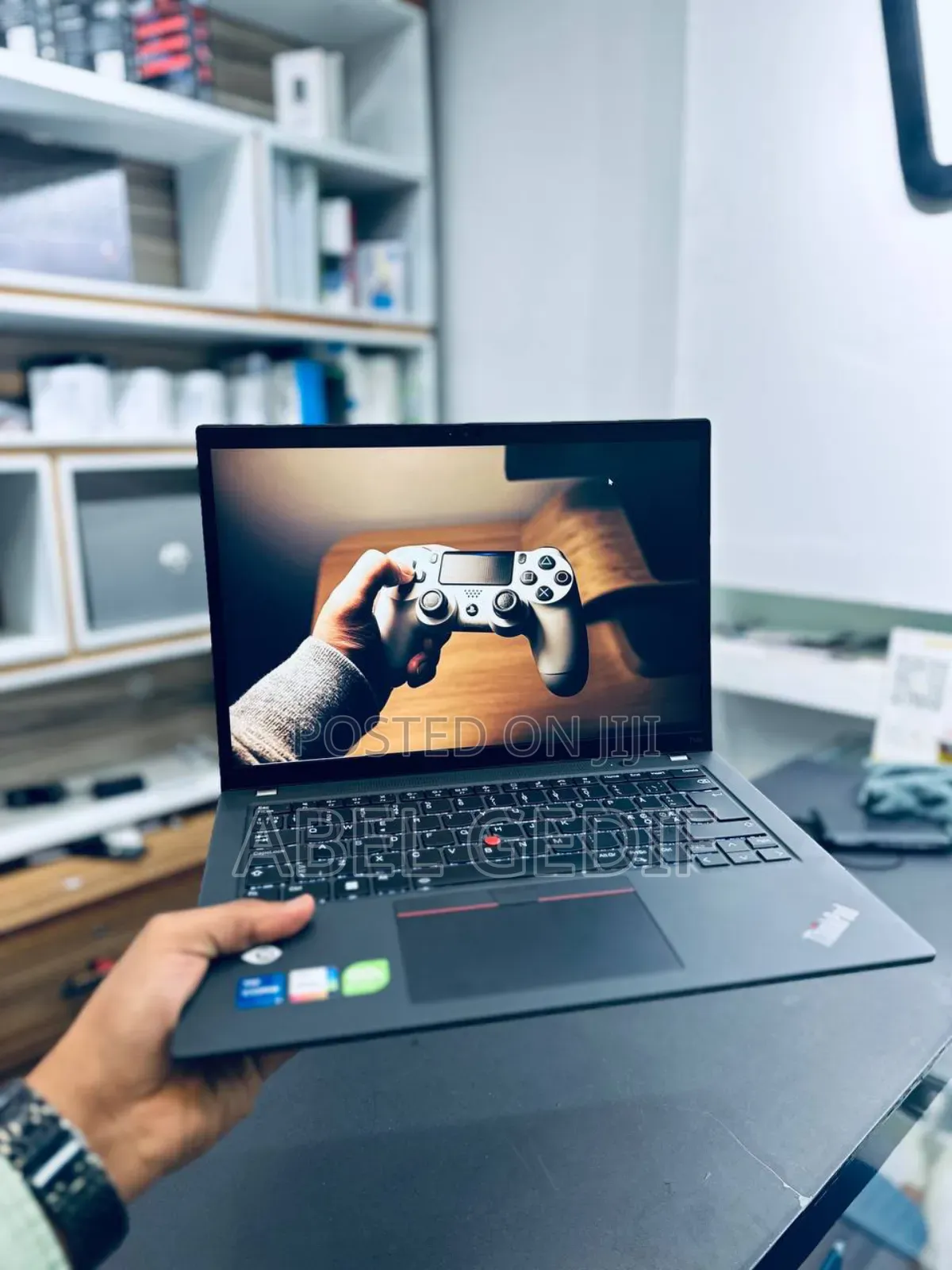 New Laptop Lenovo ThinkPad T14 16GB Intel Core I7 SSD 512GB