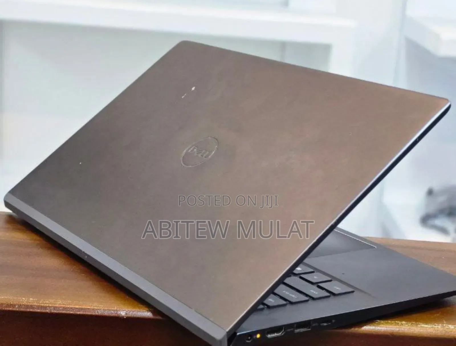 New Laptop Dell Vostro 3300 8GB Intel Core I5 SSD 256GB