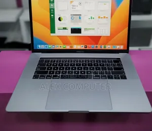 New Laptop Apple MacBook 2018 16GB Intel Core I7 SSD 512GB