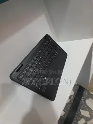 Photo - New Laptop Dell Latitude 3189 8GB Intel Celeron SSD 128GB